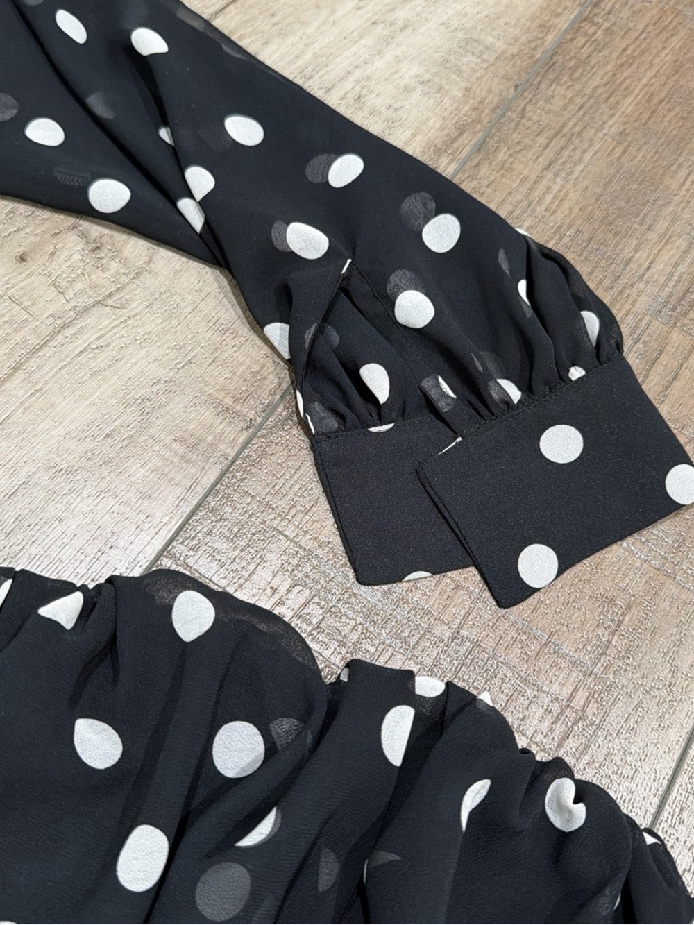 Leam Almes polka dot backless padded shoulder mini dress - Picture 5 of 12